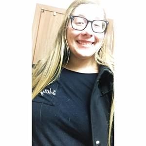 Meet your Posher, Dacota